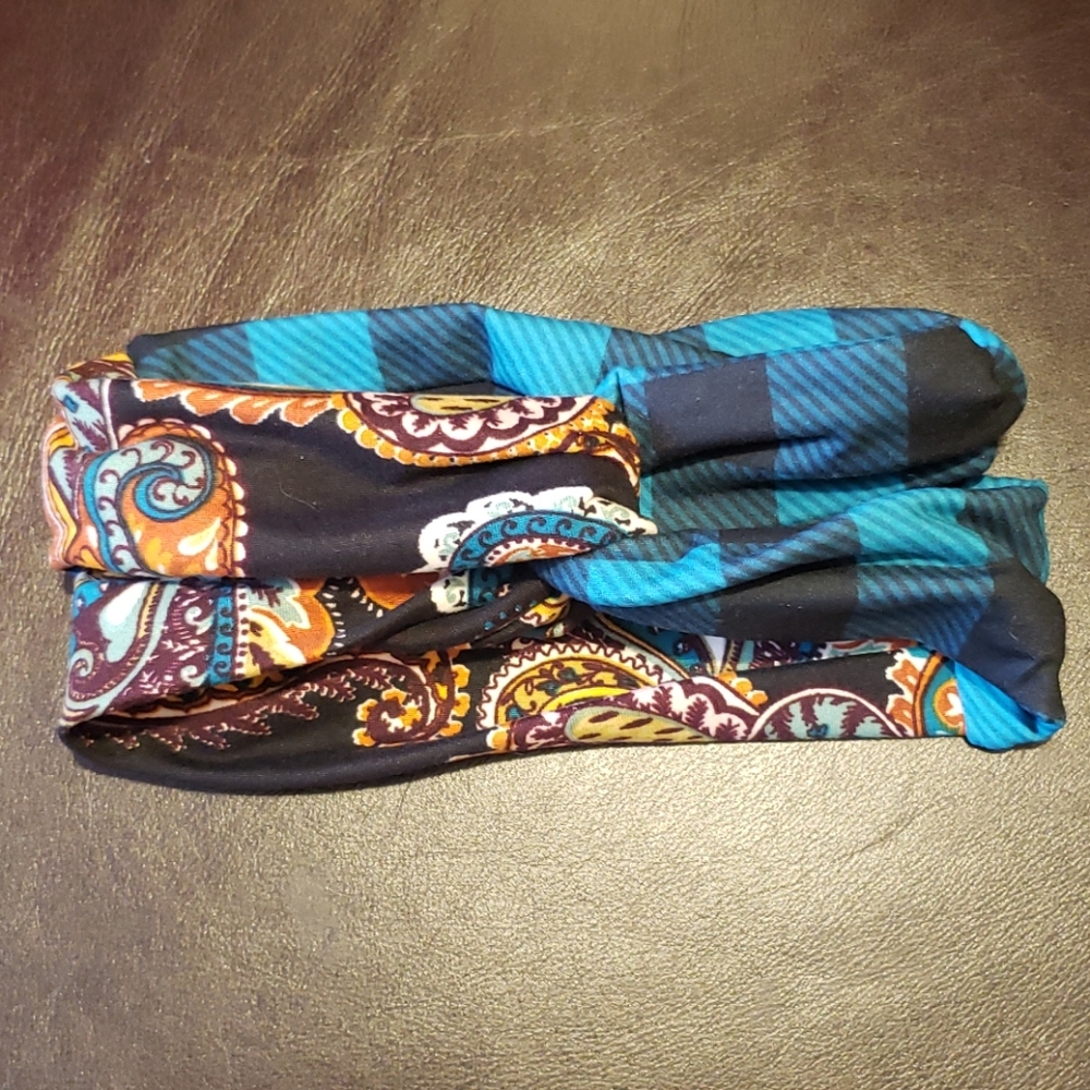 Sassy Olive twist headband NWOT - Picture 2 of 3